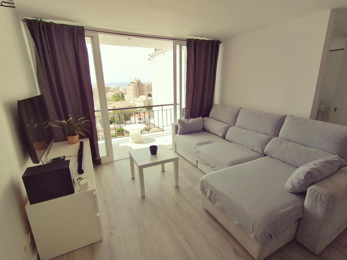 Brisamar Apartamento Con Aire Acondicionado 토레몰리노스 외부 사진