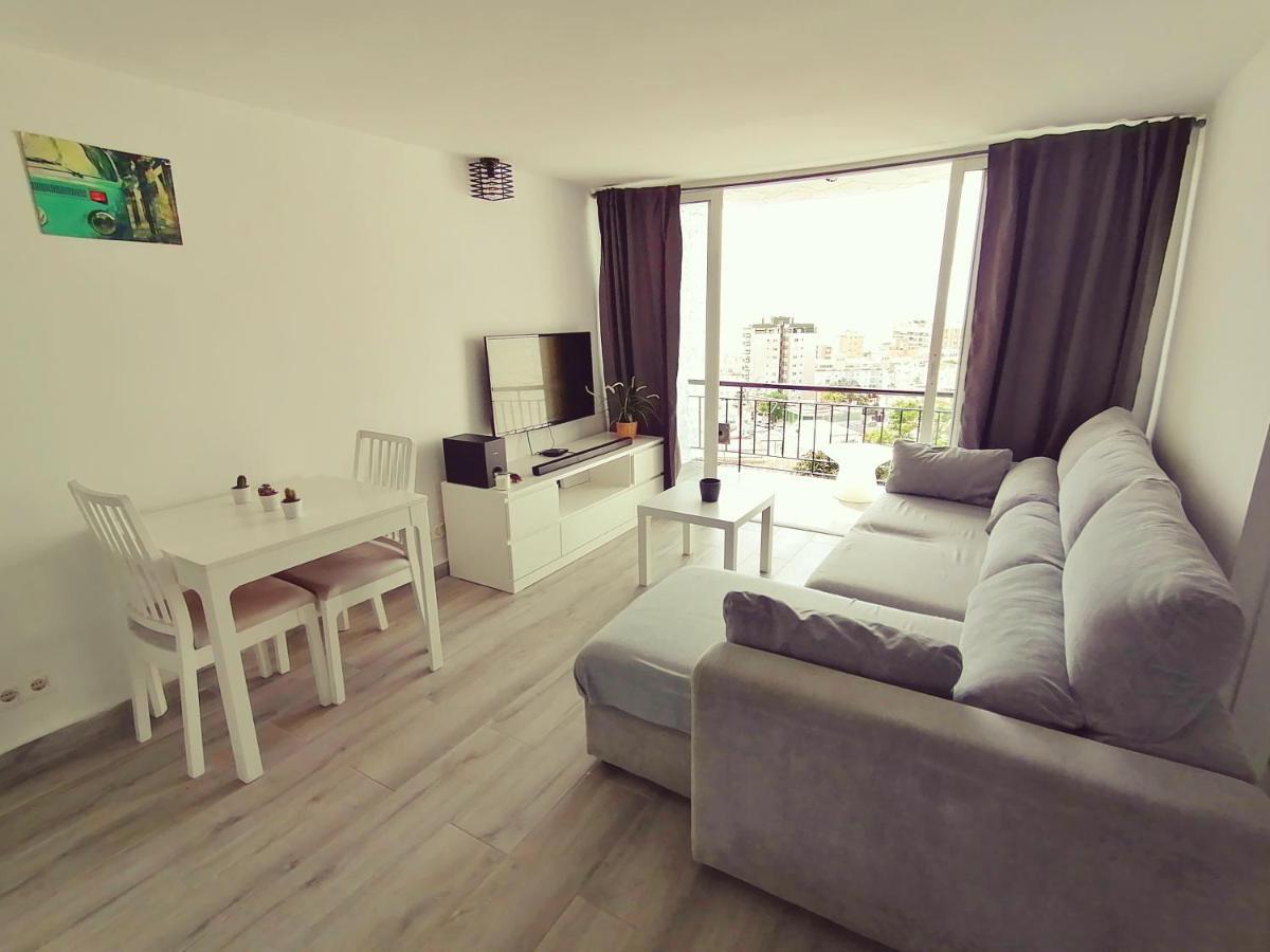 Brisamar Apartamento Con Aire Acondicionado 토레몰리노스 외부 사진