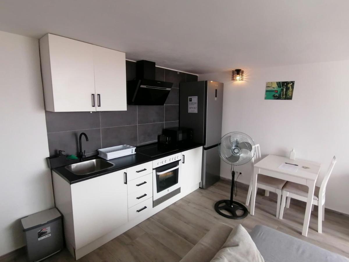 Brisamar Apartamento Con Aire Acondicionado 토레몰리노스 외부 사진