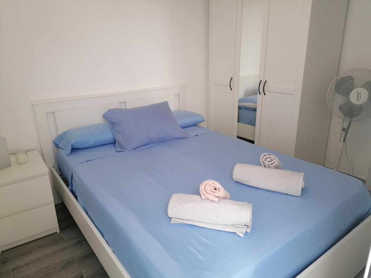 Brisamar Apartamento Con Aire Acondicionado 토레몰리노스 외부 사진